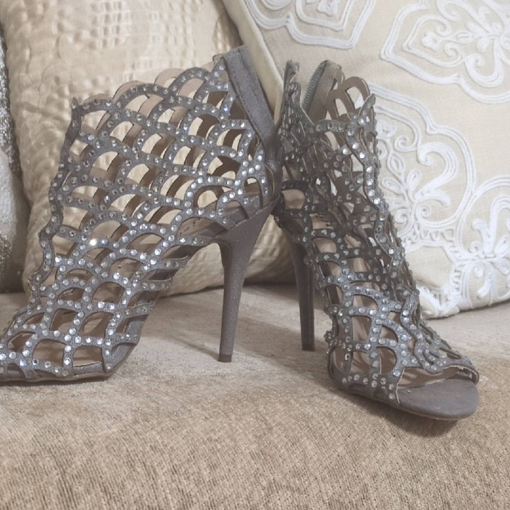 Elegant Gray Stiletto Heels